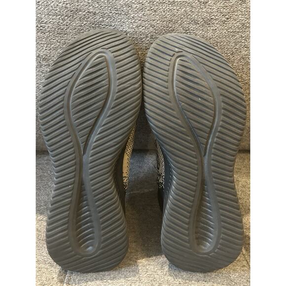 Slip-On Black and Tan Shoes size 37 (Women's size 6.5) - Picture 5 of 6